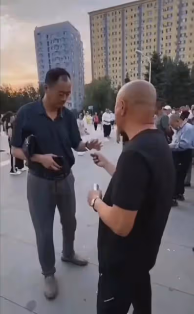 又一位網紅遇害!跳廣場舞時被男子持刀捅殺身亡,兇手理由太荒謬