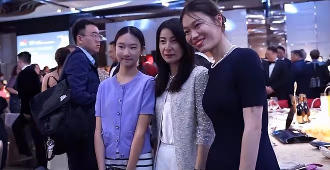 港樂50周年晚宴:郭晶晶霍啟剛夫婦出席,何超盈博士也在現場