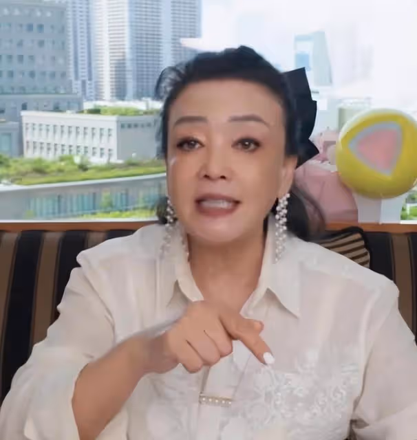 張蘭點贊小梅催生評論:期待一次三胞胎,多生多熱鬧