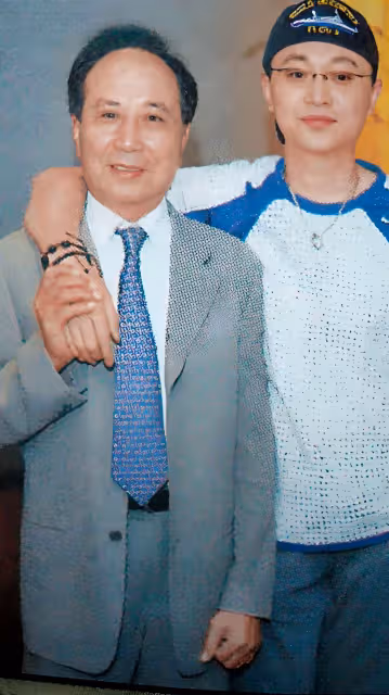 謝金燕50大壽「宣布大事」,公開私生子身份,楊宗憲手持DNA報告與兒子終於相認!