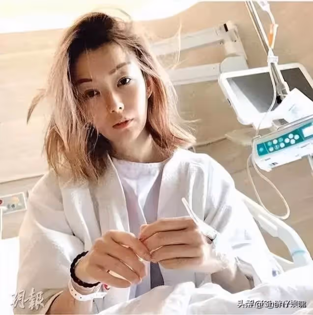 沒想到7月才剛開始,51歲的鄭秀文,竟以這樣的方式走進大眾視野