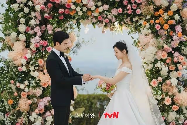 金秀賢秒刪和金智媛一樣的INS照,網磕瘋:原地結婚吧!