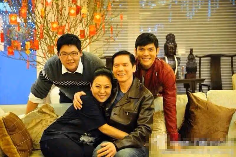 向太自曝曾患白血病、腦瘤,因母親爛賭被賣舞廳,最終逆天改命