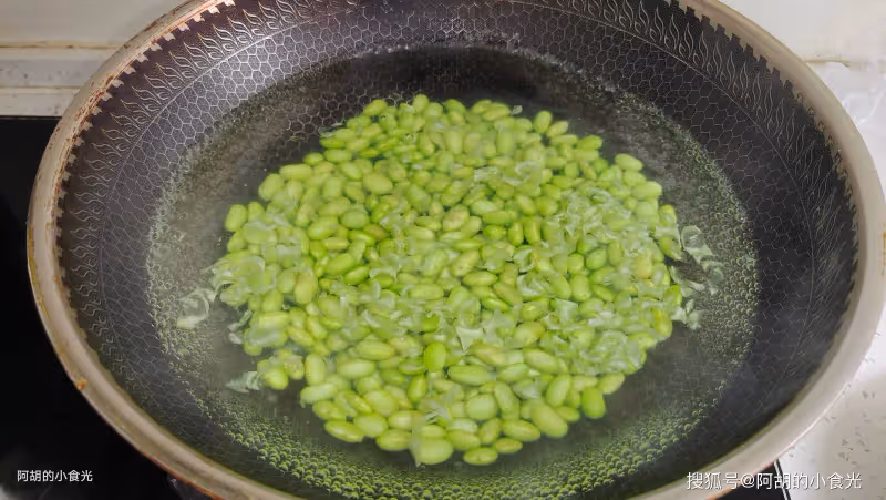 鮮毛豆和它絕配,知道的人不多!拌一拌即享好味,拌出一口鮮爽,滿嘴留香
