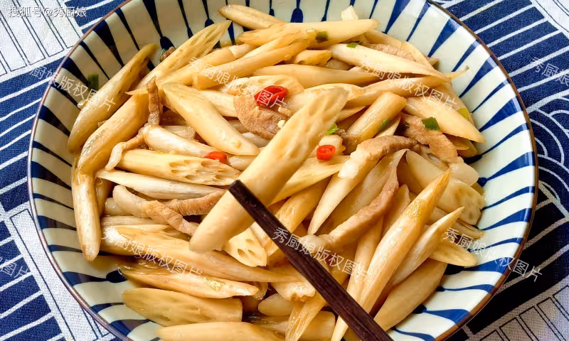 夏天,這菜使勁吃,一清熱下火、二潤腸、三減肥瘦身,鮮嫩營養高