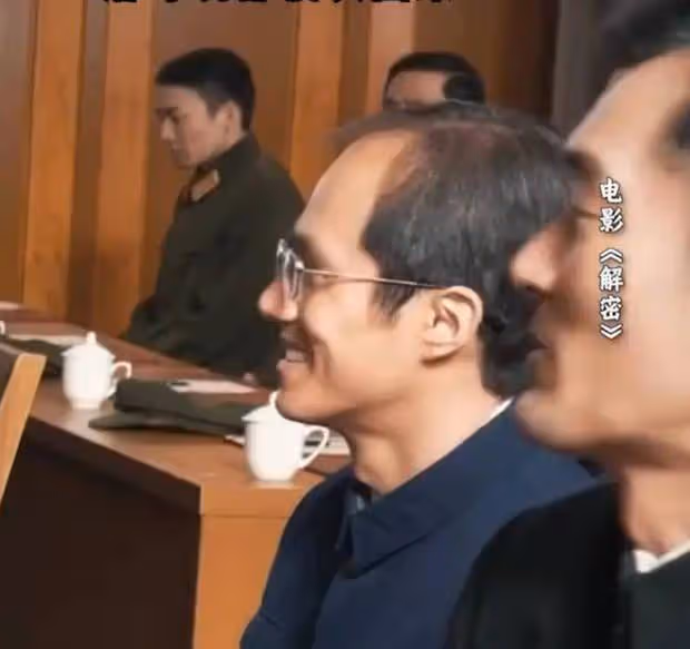 劉昊然新片爆改地中海禿頂造型，潘粵明驚呼認不出