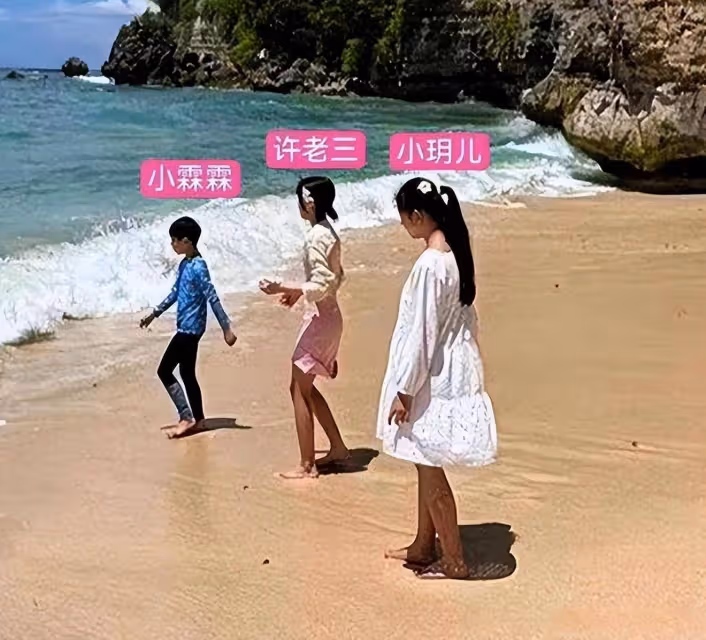 張蘭帶孫子孫女日本遊玩，10歲汪希玥長發齊腰側顏曝光，太像大S