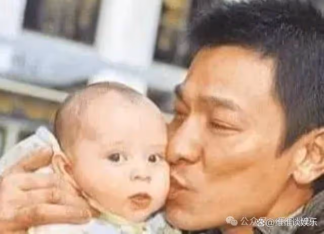 劉德華與謝霆鋒:從萌娃一吻到新老天王的時代交替