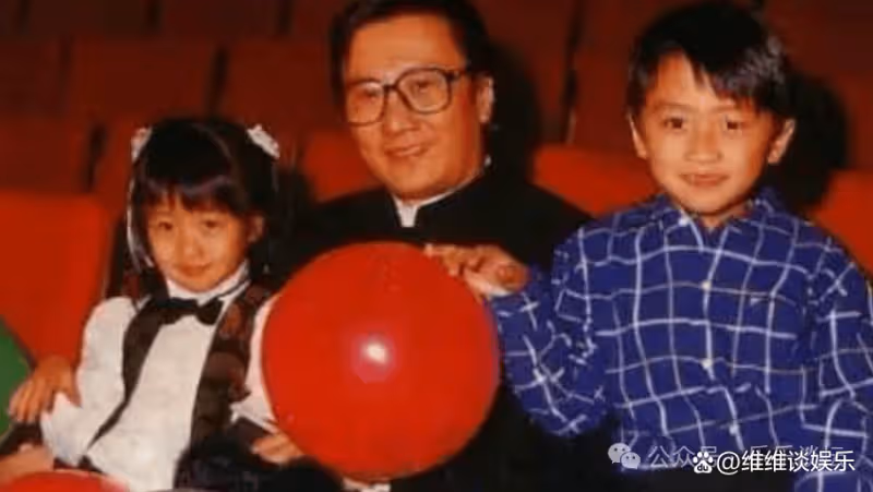 劉德華與謝霆鋒:從萌娃一吻到新老天王的時代交替