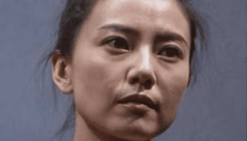 劉濤:我卸妝了,高圓圓:我也卸妝了,景甜:你們逗我玩呢?