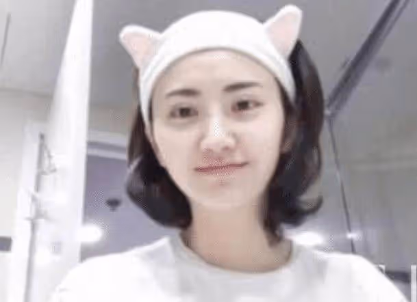 劉濤:我卸妝了,高圓圓:我也卸妝了,景甜:你們逗我玩呢?