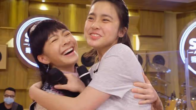17歲TVB新人小花備受公司力捧,傳取代導師唱《愛回家》全新主題曲