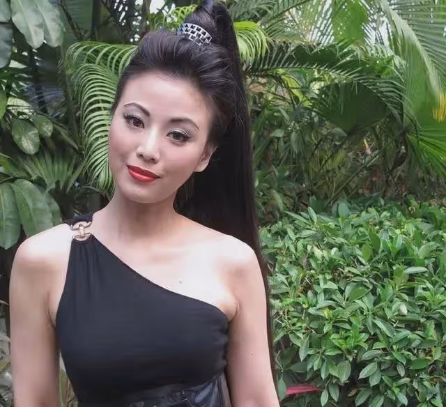 揭秘58歲香港女星陳雅倫的感情生活