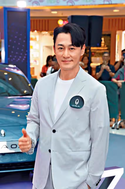 TVB前新婚花旦大曬與林峯合照！直呼兒時偶像：我小鹿亂撞
