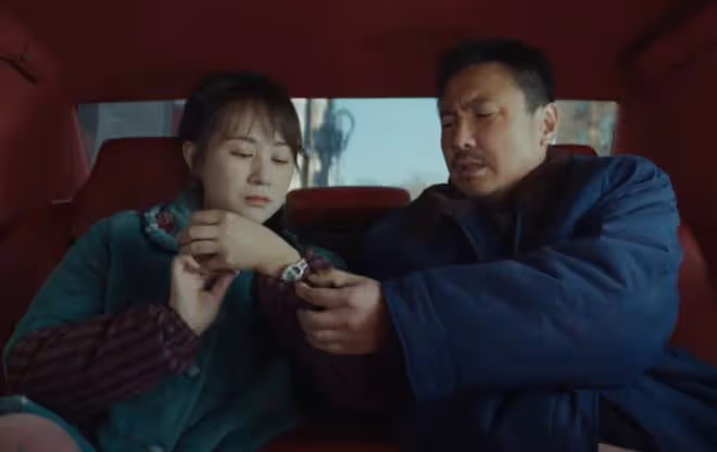 《海關戰線》《默殺》各看一遍,一個上頭,一個看得昏昏欲睡