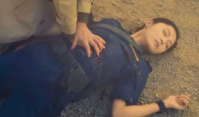 《海關戰線》《默殺》各看一遍,一個上頭,一個看得昏昏欲睡