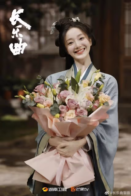 望過去美女,混入一個蛇精臉!