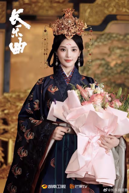 望過去美女,混入一個蛇精臉!