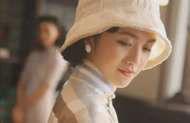 45歲湯唯：結婚10年，已分居不離婚，獨自帶娃種地，讓人羨慕