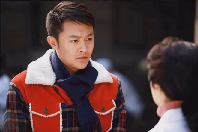 演員印小天:一生事業「毀」在兩個女人手裡,妻子只有臉是真的