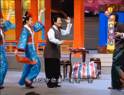 違反規定唱禁曲,開口大罵觀眾,現場一片混亂,這屆春晚成巔峰