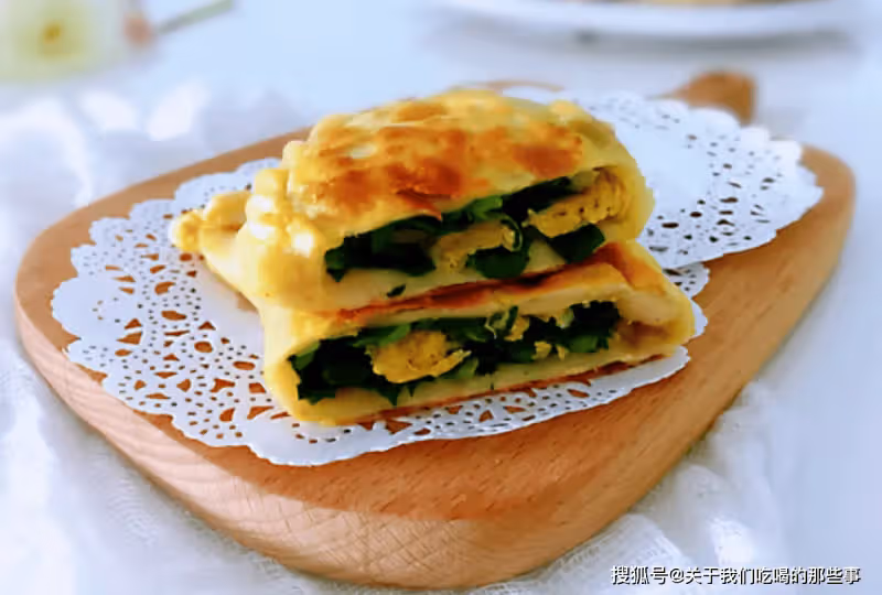 這才是韭菜盒子正確做法,皮薄餡多,香味濃郁,一次吃5個不嫌多