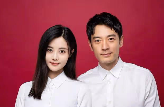 李光潔曬與妻子隋雨蒙同框合照,慶祝二人結婚第6年