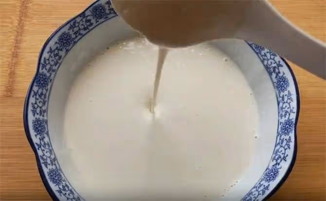 懶人麵條,不擀麵,不揉面,不煮麵,筷子一攪,15分鐘就能搞定
