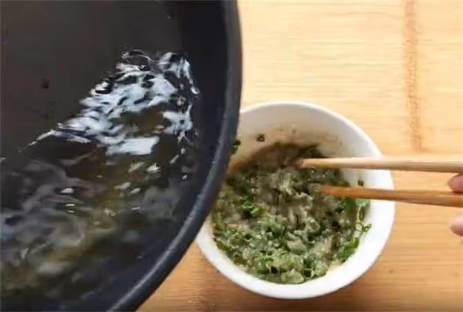 這個餅外面賣6元,排隊10分鐘才買到,教你在家做,咬一口直掉渣