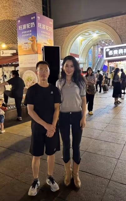 森林北女兒正面照曝光!長相甜美十分乖巧,放暑假跟著媽媽工作!