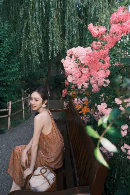 《中餐廳8》全員合照曝光!虞書欣給姜妍黃曉明等拍寫真