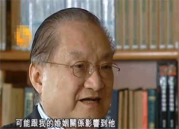 23年相濡以沫敗給23歲的小三,兒子自殺後,她讓小三付出代價