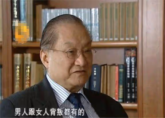 23年相濡以沫敗給23歲的小三,兒子自殺後,她讓小三付出代價