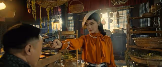 哥哥身份有疑點!《孤城迷戰》辛芷蕾颯爽,黃景瑜:我給她打個樣
