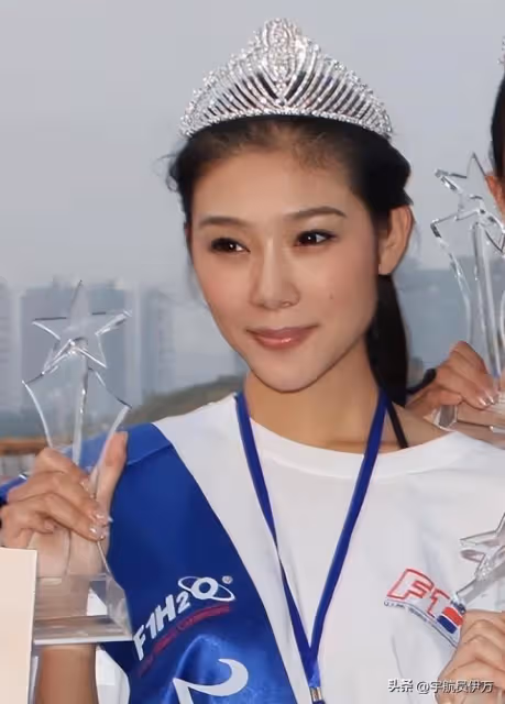 「人間尤物」趙雅淇:讓林丹等2個有婦之夫為之痴迷