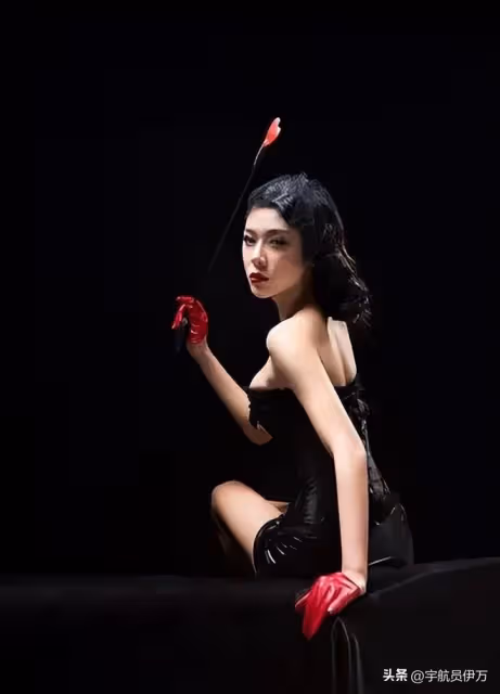「人間尤物」趙雅淇:讓林丹等2個有婦之夫為之痴迷