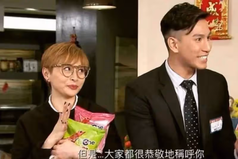 37歲TVB小生突然停工兼消失多月,熱播新劇中更暴瘦臉頰凹陷,健康惹人擔憂