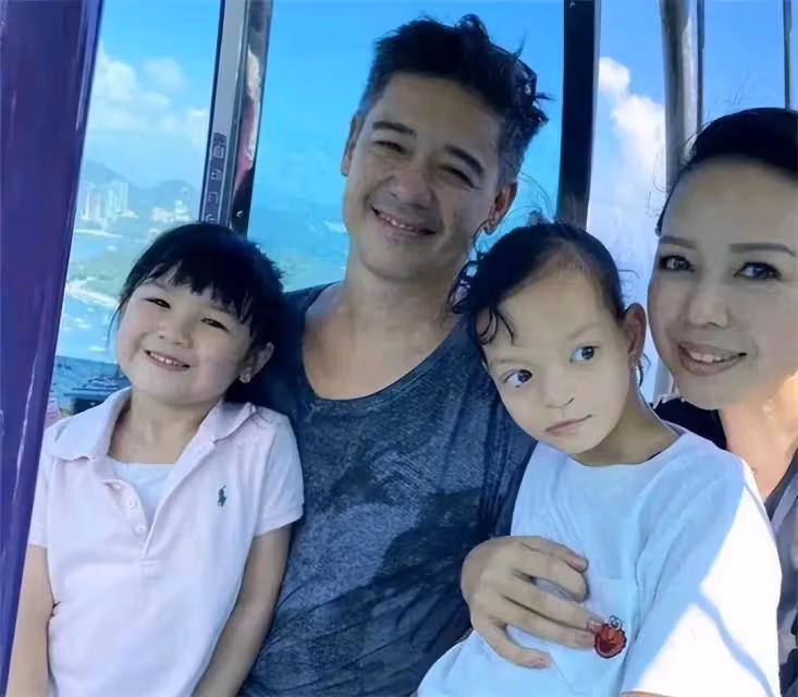 TVB前花旦帶女兒出遊,大女兒患罕見病曾被斷言活不過兩歲,老公是胡杏兒前男友