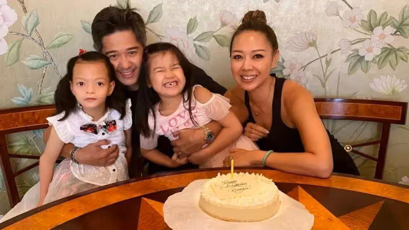 TVB前花旦帶女兒出遊,大女兒患罕見病曾被斷言活不過兩歲,老公是胡杏兒前男友
