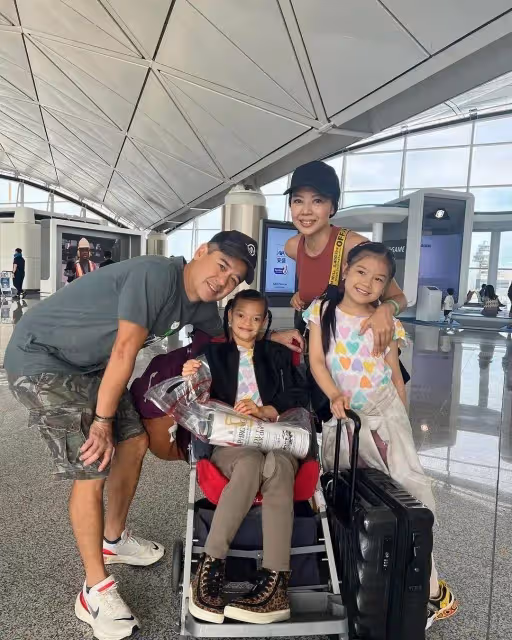 TVB前花旦帶女兒出遊,大女兒患罕見病曾被斷言活不過兩歲,老公是胡杏兒前男友