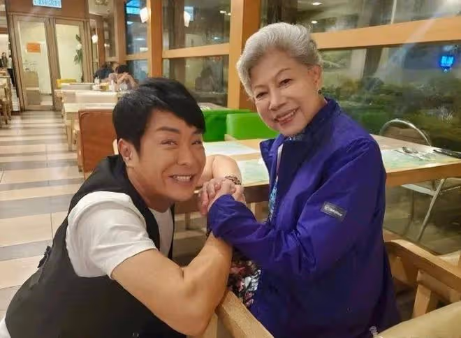TVB『鬼王』不忍89歲老戲骨熬夜拍劇顯疲態,入廠提醒導演要提前放人