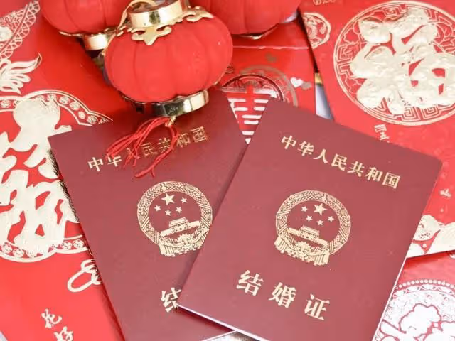 2022年3娃均非親生，丈夫不養了，妻子：他太看重血緣，畜生不如