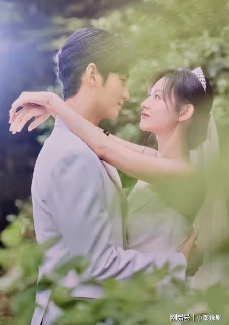 金秀賢秒刪照片後續和金智媛是現實情侶?雙方經紀公司回應戀愛說