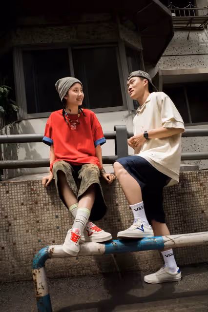 Vans也來應援巴黎奧運　經典滑板鞋披藍、白、紅外衣好應景
