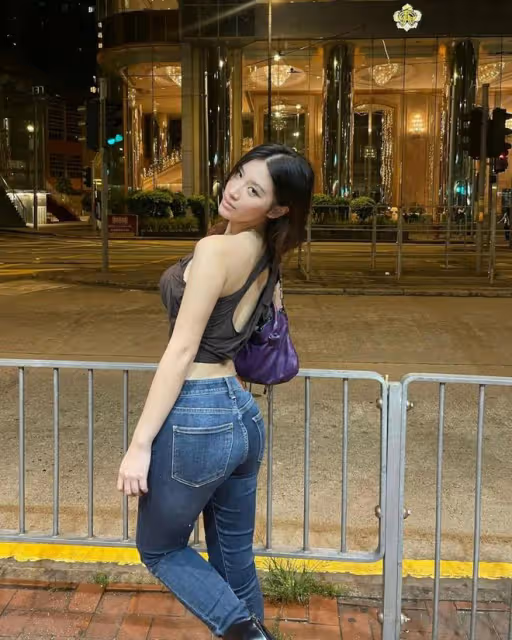 TVB咪神大曬鎖骨和蛇腰!緊身上衣藏不住!曾自爆魔鬼身材秘訣