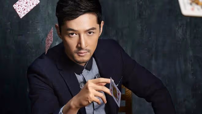 胡歌黃曦寧夫妻亮相,素顏出鏡顯默契,穩穩的幸福引人羨!