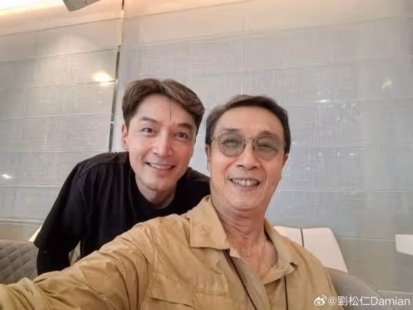胡歌結婚1年「和老婆同框照」沖熱搜! 夫妻疑現蹤港星聚會緊貼