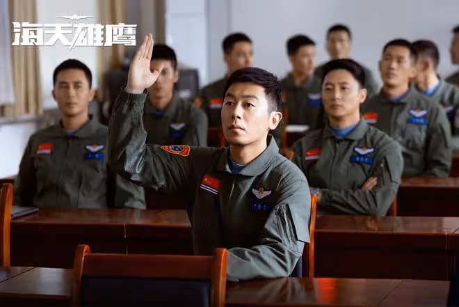 海天雄鷹:秦大地基因突變劇情到底多離譜!殲15起降成功大圓滿