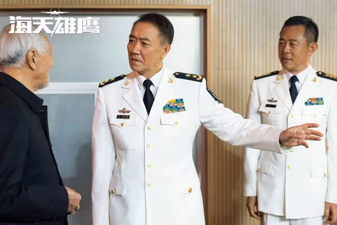 海天雄鷹:秦大地基因突變劇情到底多離譜!殲15起降成功大圓滿