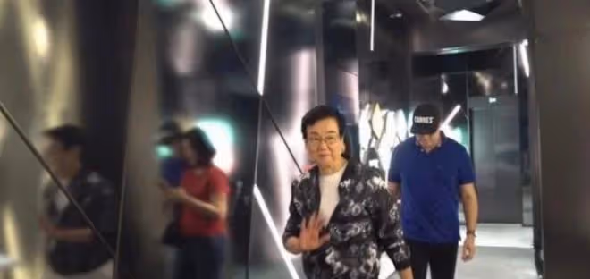 65歲TVB高層生日,百位港星參加排場大,曾是「山頭一姐」